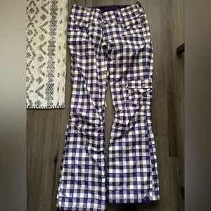 Women’s Burton white edition snowboard pants